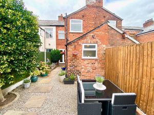 Main Photo- click for photo gallery